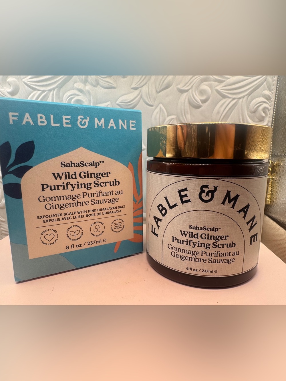 Fable & mane saha scalp wild ginger purifying scrub